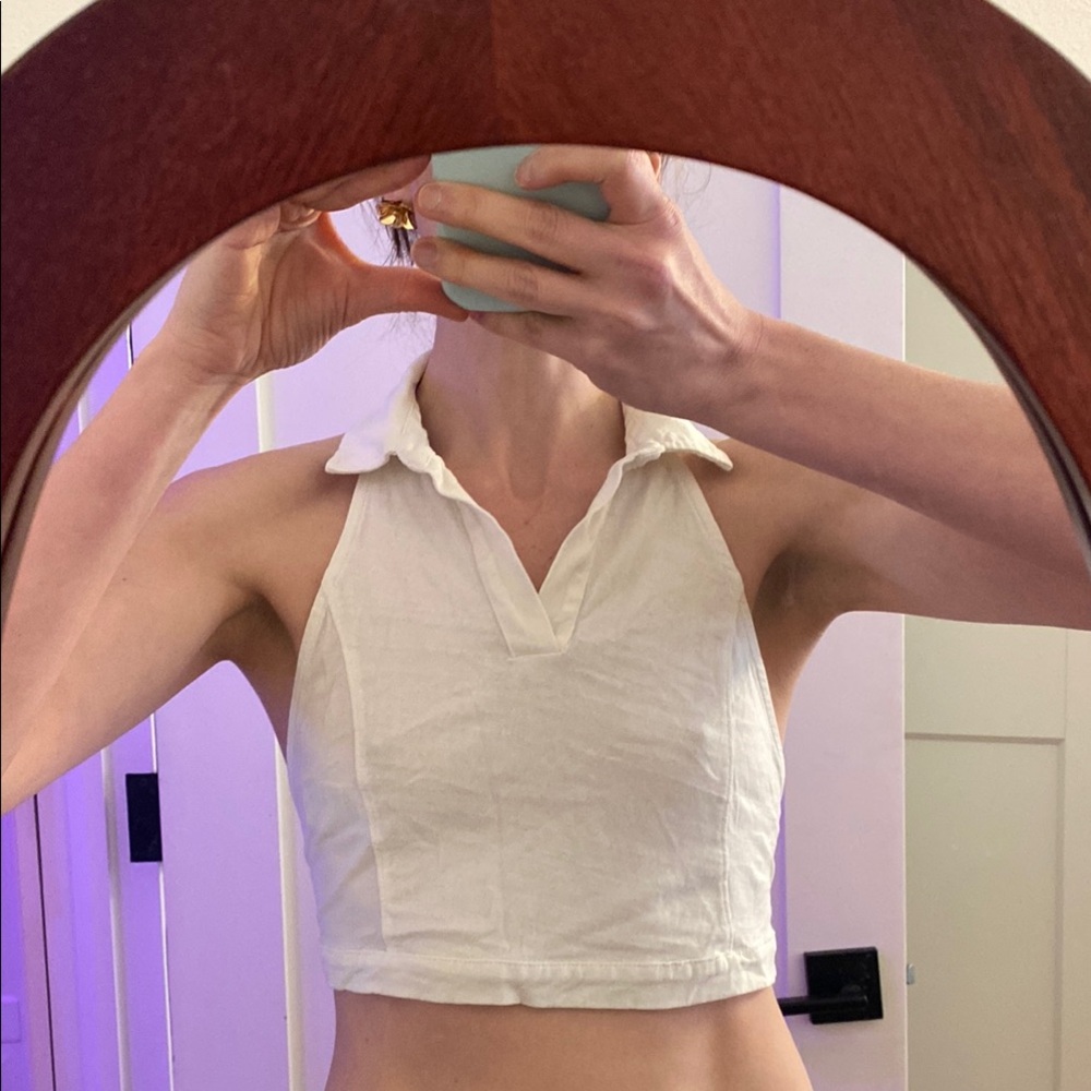 White Sleeveless backless Collared Top